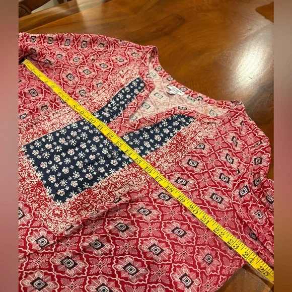 Women's Red and Blue Patterned Top, by Rebecca Malone, size 1X UEC - Picture 5 of 6